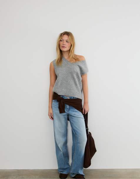 Stradivarius Soft knit v-neck vest in grey melange - view 1