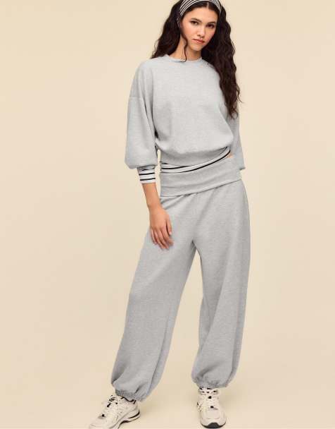 Stradivarius Soft-touch batwing sleeve sweatshirt in grey melange - view 1