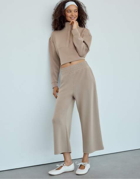 Stradivarius Soft-touch culottes in beige - view 1