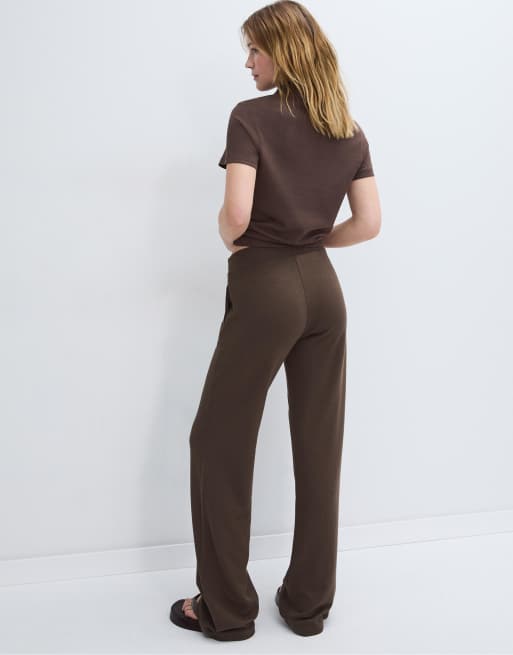 Stradivarius Soft-touch formal joggers in brown, 3 of 4