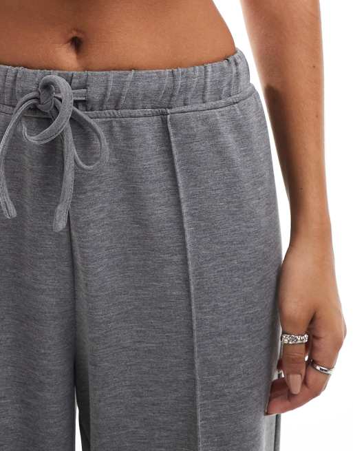 Dark grey jogger hotsell