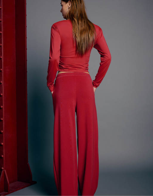 Stradivarius Soft-touch palazzo trousers in red, 3 of 7