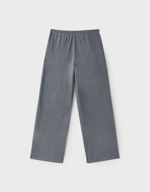 Stradivarius Soft-touch ribbed trousers in dark grey, 7 of 7