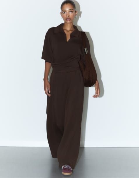 Stradivarius Soft-touch smart trousers in brown - view 1