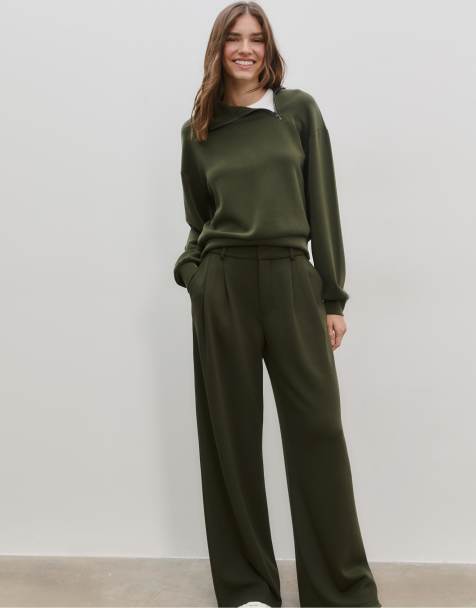 Stradivarius Soft-touch smart trousers in green
