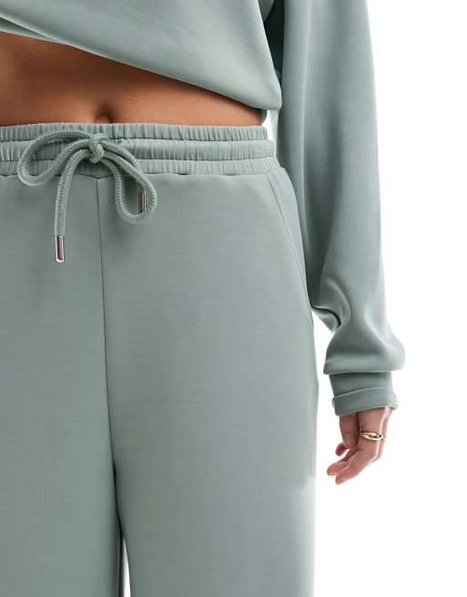 Soft seamless online jogger