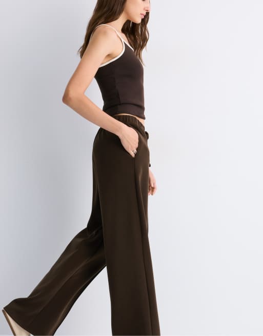 Stradivarius Soft-touch wide-leg jogger trousers with front seam detail in brown, 5 of 7