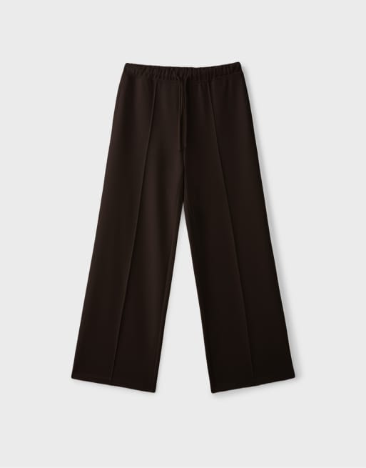 Stradivarius Soft-touch wide-leg jogger trousers with front seam detail in brown, 6 of 7