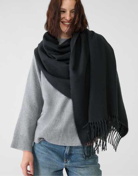 Stradivarius - Sort børstet halstørklæde - view 1