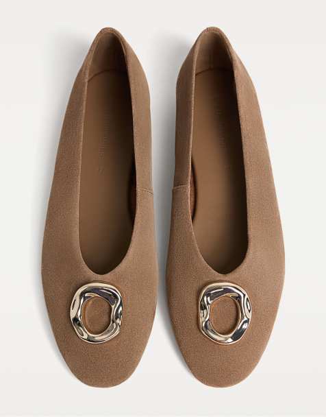 Stradivarius – Split – Beige ballerinaskor i läder med detalj - view 1