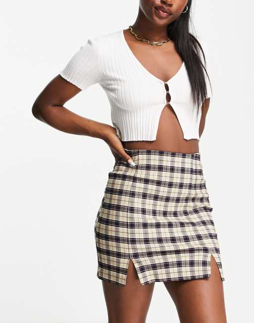 Brown plaid hotsell skirt 90s