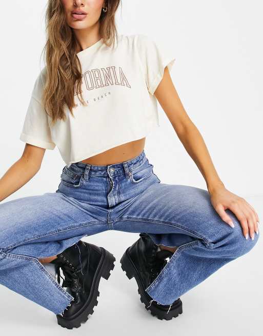 Stradivarius split hem straight fit jean in medium blue , 4 of 4