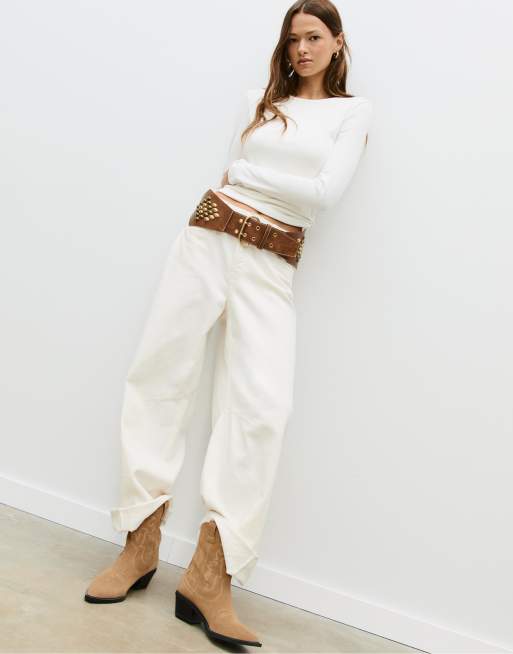 Stradivarius split leather cowboy ankle boots in beige, 4 of 4