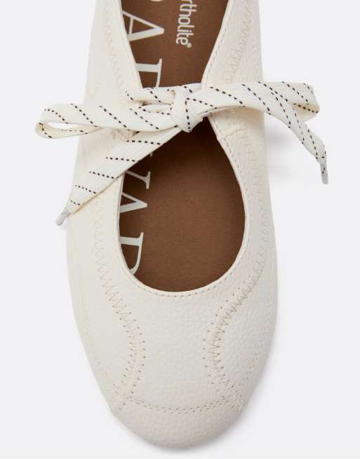 Stradivarius - Sportieve ballerina's met leereffect in wit, 5 van 7