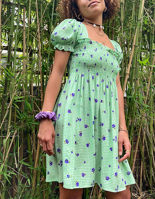 Women Stradivarius square neck shirred mini dress in green gingham 