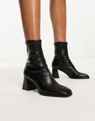  square toe flared heel boot  