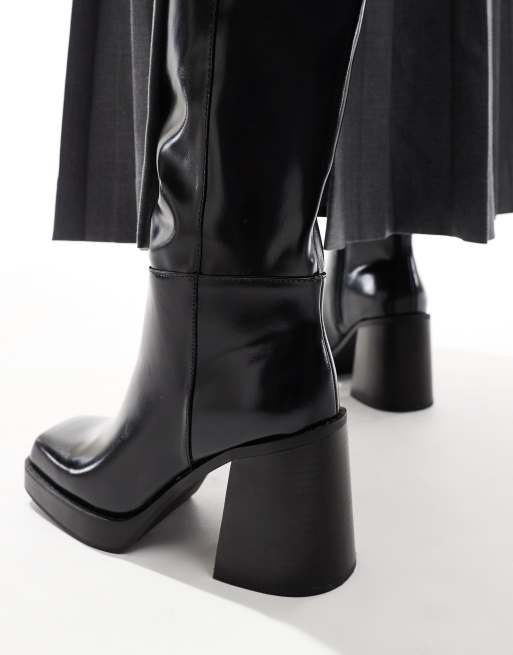 Stradivarius square toe heeled boot in black, 2 of 4
