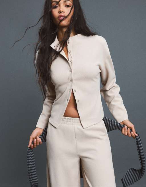 Stradivarius Stand-collar knit cardigan in stone, 5 of 7