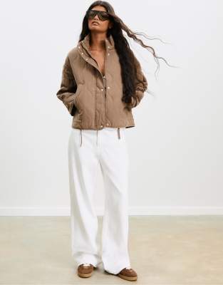 Stradivarius - Steppjacke in Braun-Brown