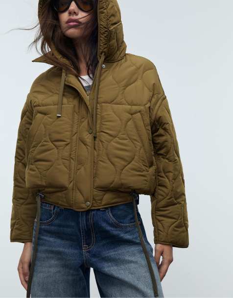 Stradivarius – Steppjacke in Khaki mit Kapuze - view 1