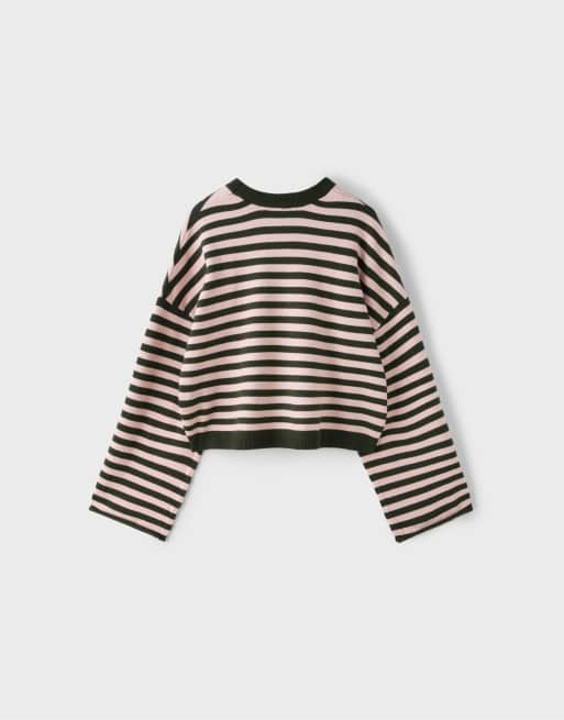 Stradivarius stickad tröja med vida ärmar och kort design i ränder, 7 av 7