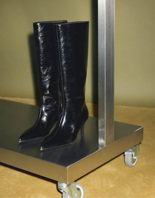 Stradivarius Stiefel mit Kitten-Heel in Schwarz, 6 von 6