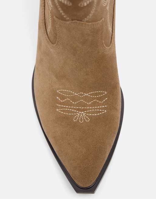 Stradivarius - Stivaletti stile cowboy in pelle beige con tacco, 5 di 5