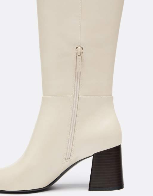 Stradivarius stivali con tacco alto bianchi color écru, 5 di 5