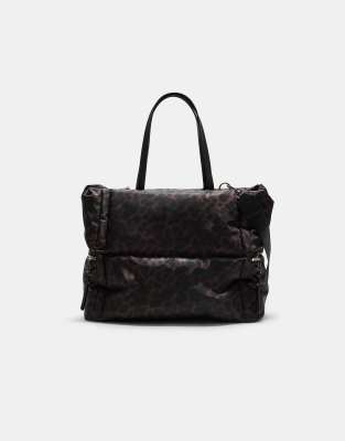 Stradivarius - Stoff-Tragetasche in Braun mit Leopardenmuster und Reißverschluss-Brown