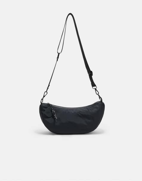 Stradivarius - Stoffen maanvormige crossbody tas in zwart - view 1