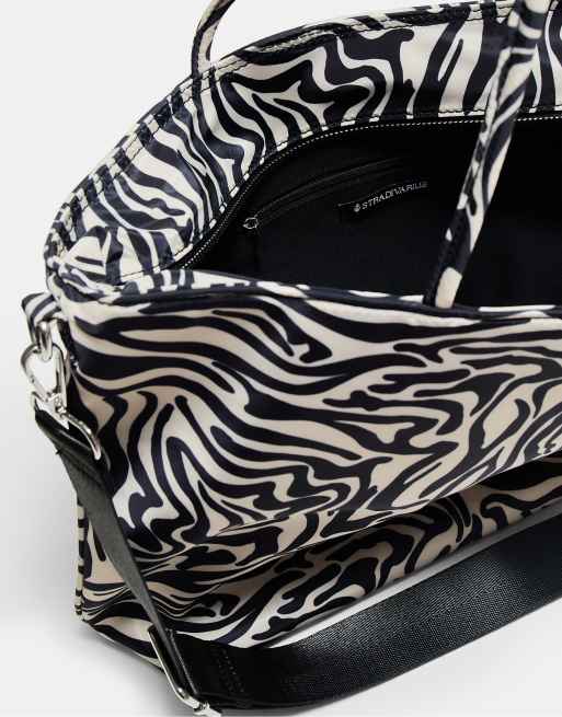 Stradivarius stoffen shopper in ecru, 3 van 4