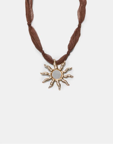 Stradivarius – Stoffhalskette in Braun mit Sonnenanhänger in Spiegeloptik - view 1