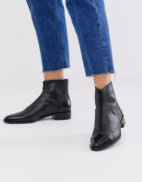 Stradivarius - STR - Bottes plates zippées sur le devant effet peau de serpent estampé - Noir