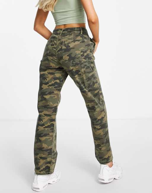 camouflage-print cargo trousers