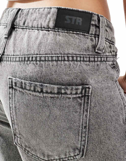 Stradivarius – STR – Ciemnoszare długie szorty jeansowe z efektem sprania, 3 z 5