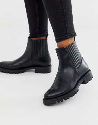 stradivarius elastic side chelsea boot