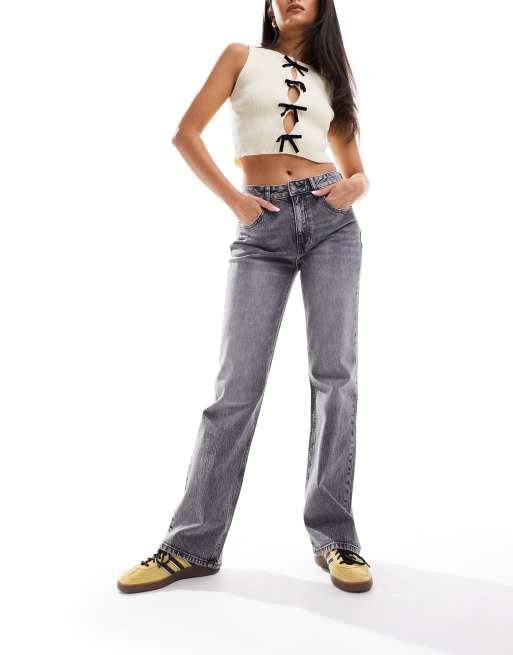Stradivarius – STR – Gerade geschnittene Stretch-Jeans in Dunkelgrau mit niedrigem Bund