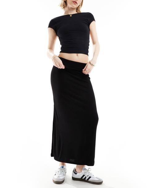 Stradivarius - STR - Gonna midi nera con spacco laterale e risvolto in vita - view 1