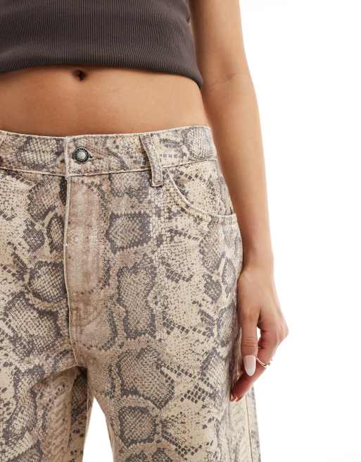 Stradivarius STR Jeans ampi con stampa pitonata ASOS