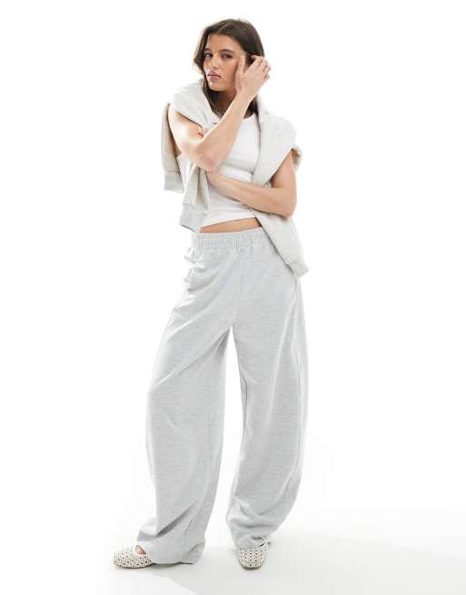 Stradivarius - STR - Joggingbroek met wijde ronde pijpen in grijs