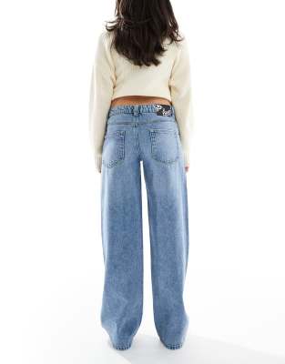 Stradivarius Str Straight Leg Jean In Blue Wash In Blue