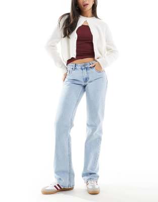 STR low waist straight jean in light wash-Blue