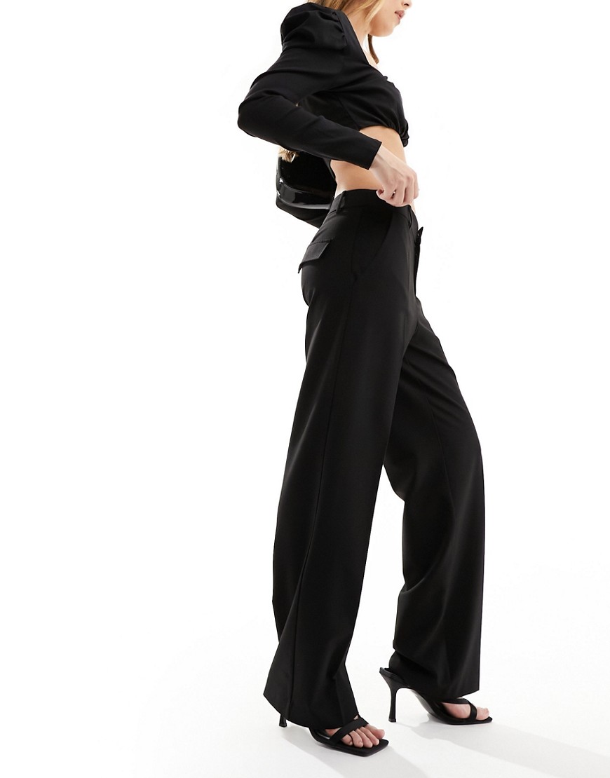 Stradivarius STR mid rise tailored straight trouser in black