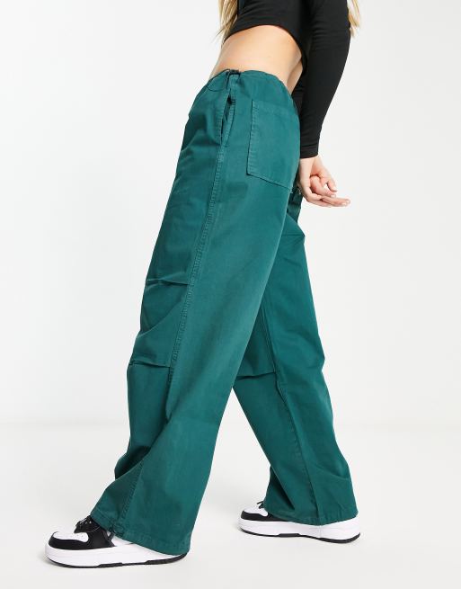 Stradivarius Str Oversized Parachute Pant in Green