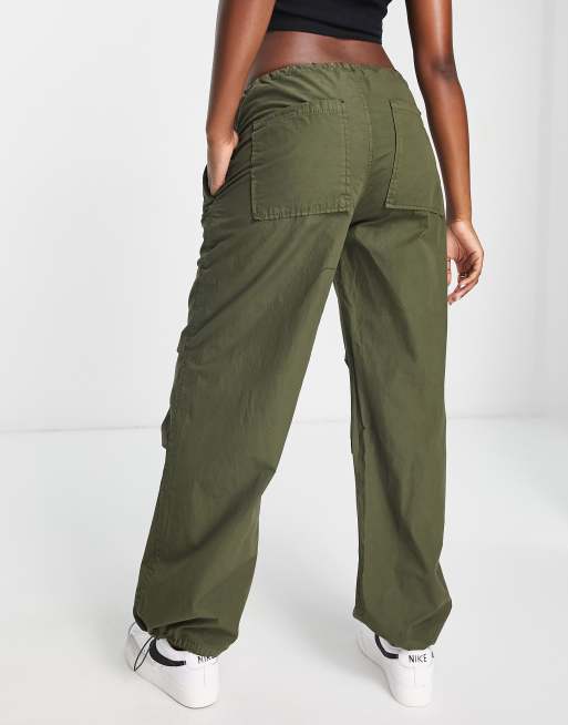 Stradivarius Str Oversized Parachute Pant in Green