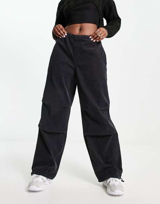 Pantaloni on sale baggy stradivarius