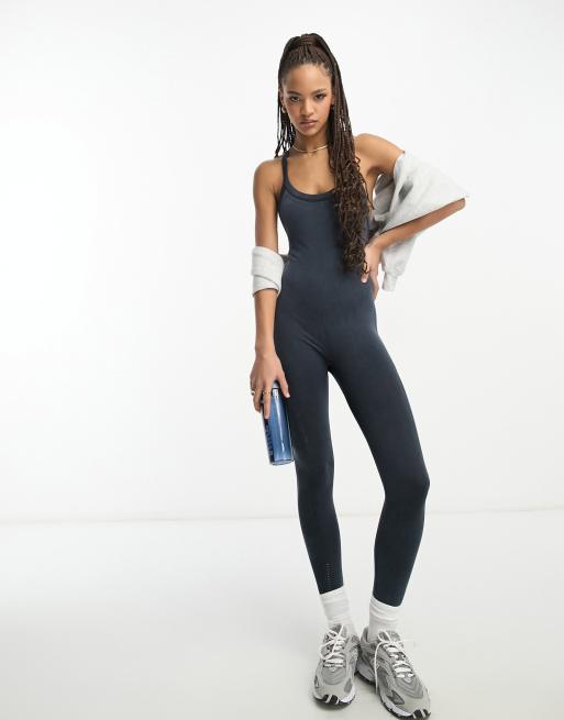 https://images.asos-media.com/products/stradivarius-str-seamless-unitard-in-acid-wash/204710443-1-acidwashgrey?$n_640w$&wid=513&fit=constrain