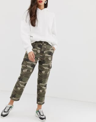 cargo pants stradivarius