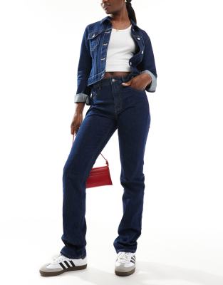 Stradivarius Stradivarius STR straight leg jean with stretch in dark blue