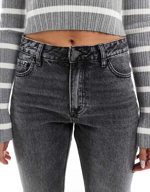 Stradivarius STR straight leg jeans in washed black, 5 of 5